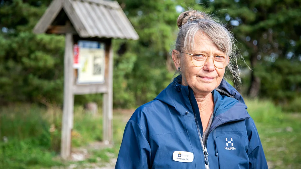 "Strandskyddet fokuserar stort på allmänintresset, och regeringen och riksdagen har pekat ut att man ska vara restriktiv när man ger dispenser och tillstånd", säger Anna-Lena Fritz, chef för enheten för naturvård på Länsstyrelsen på Gotland. 