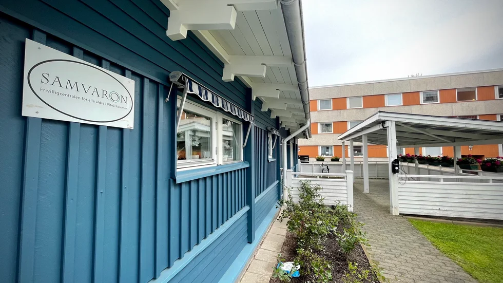 "Den nya inriktningen med att skapa en seniortorgsverksamhet kommer startas upp successivt av två samordnare samtidigt som de planerar aktiviteter i befintliga samvaroverksamheter både i stan och i byarna", skriver insändarskribenterna. (Arkivbild)