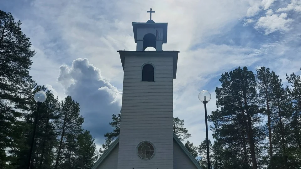 Kyrktornet i Murjek.