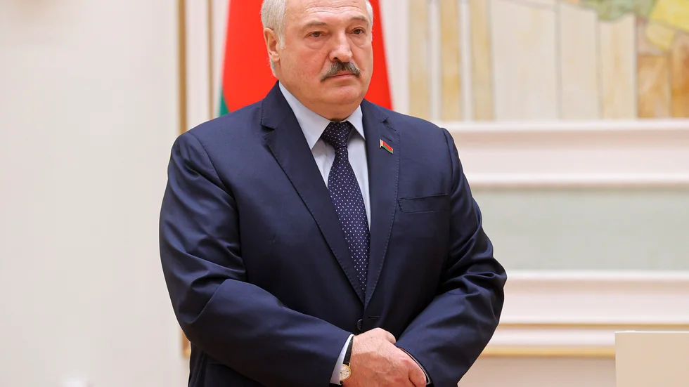 Belarus president Aleksandr Lukasjenko säger att han stänger gränsen mot Ukraina. Arkivbild.