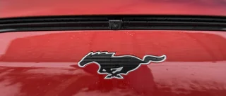 Fords el-Mustang rivstartar i Norge