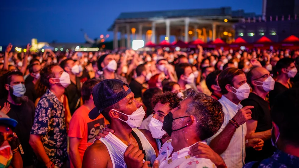 En sista dans. Barcelonabor tar sig en svängom under festivalen Cruïlla på fredagen.
