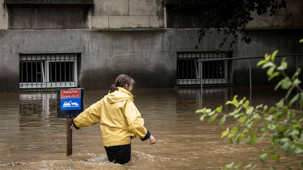 "Mycket av debatten handlar om att minska vår klimatpåverkan, men nästan lika viktig är frågan om hur vi ska handskas med de konsekvenser som redan är eller kommer bli ett faktum."