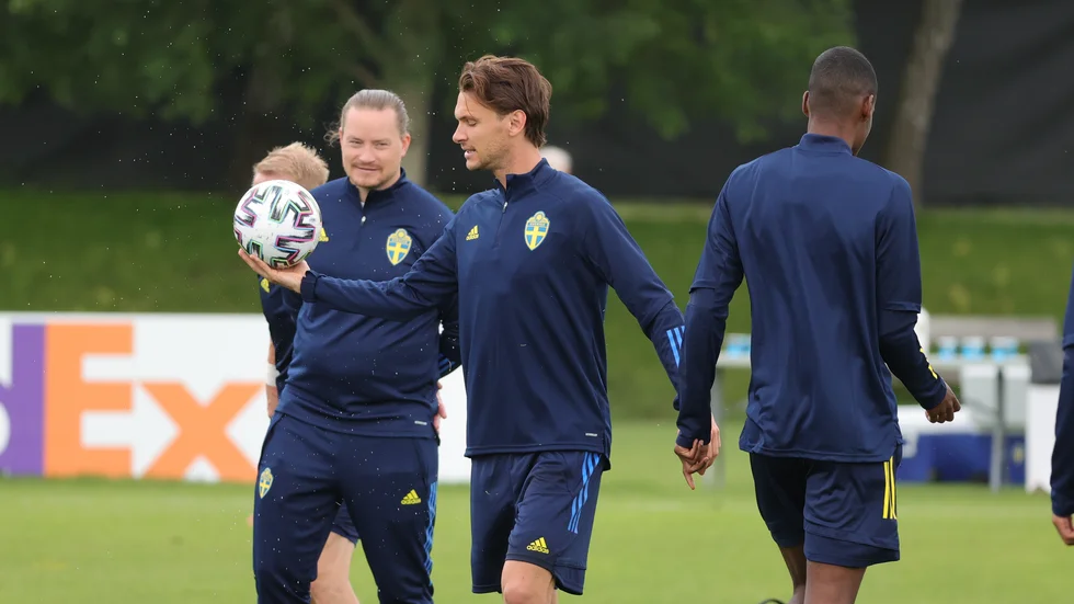 Albin Ekdal är tillbaka i full träning inför matchen mot Polen.