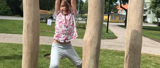 Solveig premiärklättrar i nyinvigda Järnvägsparken