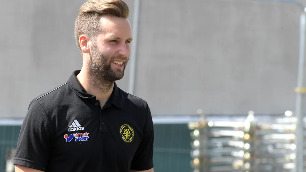 Tränaren Jimmy Svensson tror att VFF kan skaka om Ljungsbro också.