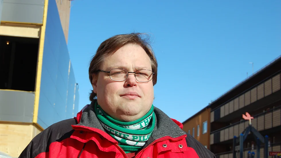 Lennart Synnergren, skyddsombud och arbetsplatsombud för Kommunal vid länsservide i Boden, är kritisk.