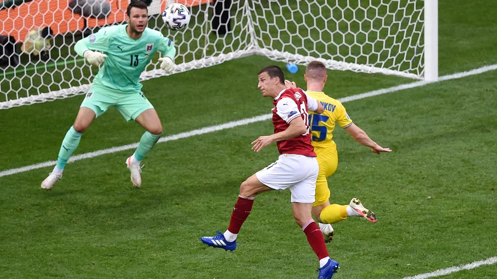 Österrike vann mot Ukraina och är klara för åttondelsfinal.