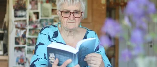 Släktens brev gjorde henne till författare – nu är en femte bok på gång: "Jättekonstigt"