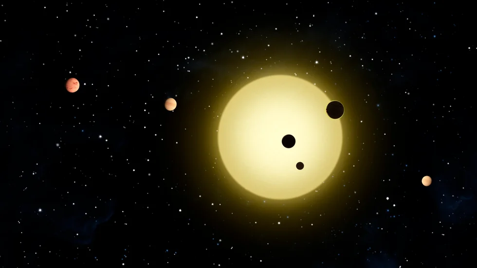 I åtminstone 2|000 solsystem har man potentiellt god utsikt mot vår sol, bedömer forskare. Här har stjärnan Kepler-11 med sex omkringliggande planeter illustrerats. Arkivbild.
