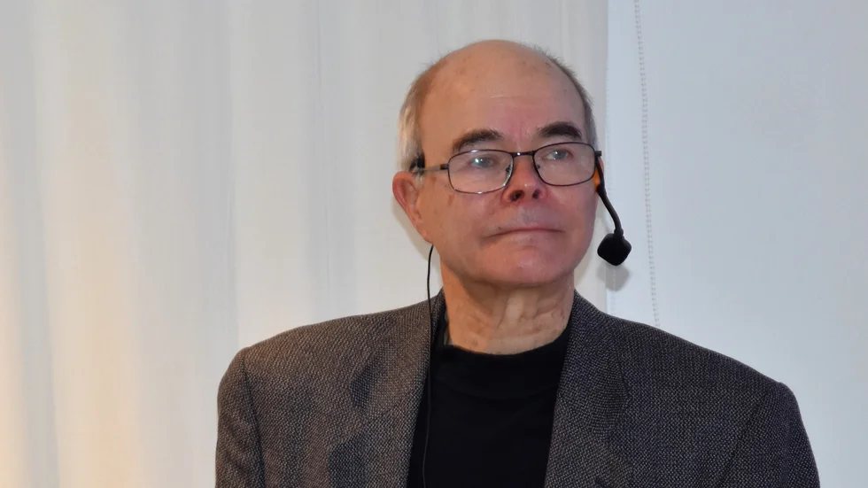 Lars Elenius, professor emeritus föreläste om sin forskning om kväner på Norrbottens Museum.
