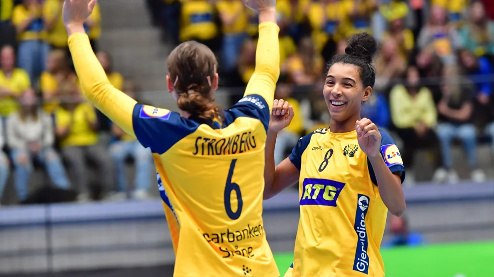 Svenska spelarna Carin Strömberg och Jamina Roberts. Arkivbild.