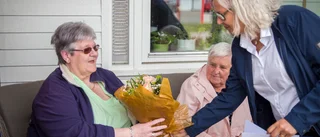 Gerd, 83, i Julita blev årets bästa granne: "Hon är en glädjespridare här"