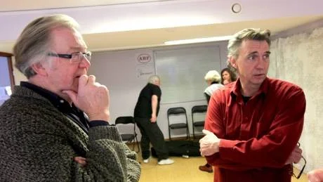 Hans Söderberg har skrivit "Annabelle och trollkarlen" och Peter Jankert regisserar denna undersökande litterära text om språkets betydelse.
