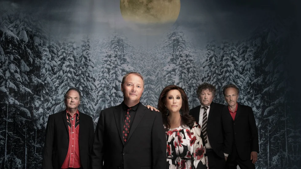Lisa Nilsson och Weeping Willows gör en julkonsert i Skellefteå.