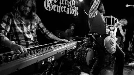 Stereo Generator blev det första unga gotländska band som fick ta emot Lenta Rosengrens pris som han delar ut för att stärka de unga rock- och popbanden på ön.foto: mats ek