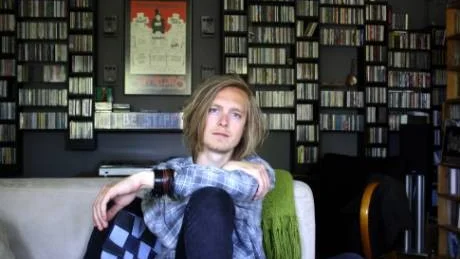 VILL HA REVANSCH. En tiondeplats i Rockkarusellens final var inte vad Calle Larsson hoppats på, men nu har han chansen under kommande helg när han spelar i Musik Direkt-finalen i Eskilstuna.                                                                                    foto: bengt valentinsson
