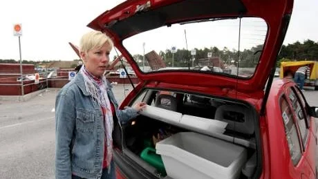 Lunchpaus. Louise Nilsson tycker att sophanteringen är en service som är värd att betala för. Men inte hur mycket som helst.
