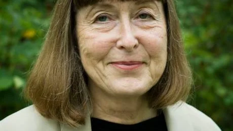 Maarja Talgre går i pension från kulturredaktionen på P1 och i sommar kan vi lyssna till några av hennes program under rubriken "en vecka om, med och av Maarja Talgre".Foto: Micke Grönberg/Sveriges Radio