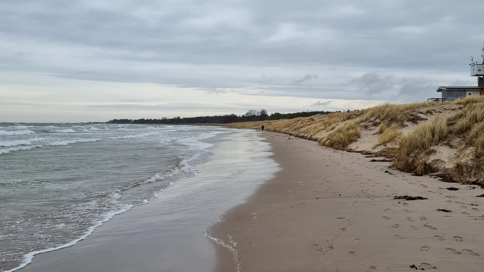 "Den långa vita stranden och det glittrande havet, med sina magiska solnedgångar, är ett naturligt spa för själen."