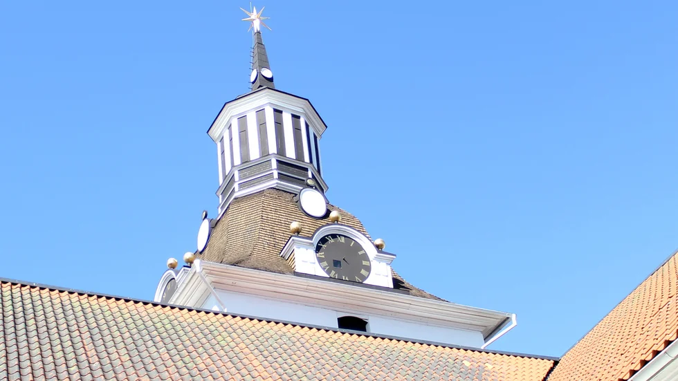 Sankt Gertruds urtavlor saknar sina visare. Nu byts hela tornurverket ut.