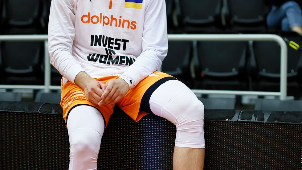 Adam Ramstedt fick följa nästan hela matchen från sidan.
