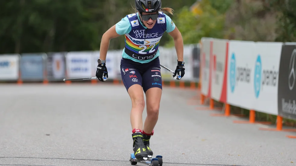 Ebba Andersson vann med över 30 sekunders marginal när sommarcupen på rullskidor inleddes i Falun på torsdagen. Arkivbild.