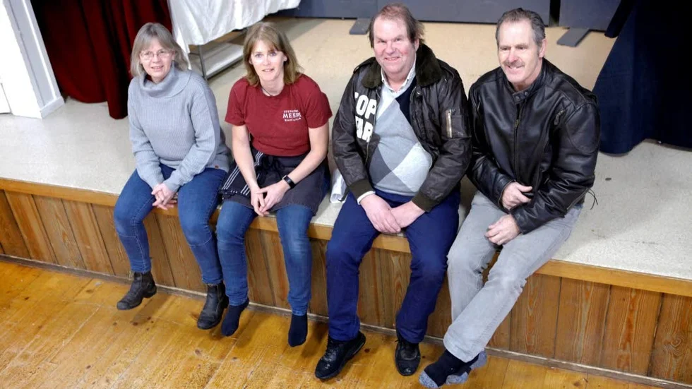 Några i revygänget: Bittis Hägerstrand, Lena Larsson, Håkan Thornell och Sten Högberg.