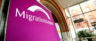 Hackade växeln och viskade svordomar till kunderna