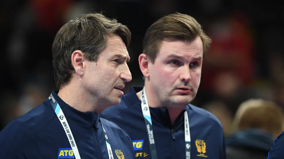 Sveriges förbundskapten Glenn Solberg och dåvarande assisterande tränaren Martin Boquist under EM-finalen mot Spanien. Arkivbild.