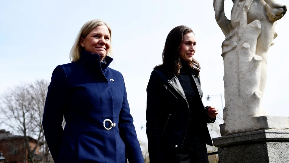Har aldrig förstått argumentet att vi måste göra som Finland. Varför ska ett alliansfritt land känna sig tvunget att följa ett annat lands beslut vare sig det gäller Finlands, Rysslands eller USA:s? skriver Ulf Hylander. Bilden visar Sveriges statsminister Magdalena Andersson och Finlands statsminister Sanna Marin. 