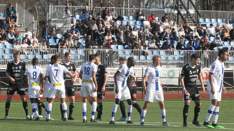 Motala AIF mötte Haninge och gjorde det okej en halvlek. Men Maifs svaghet blottades och utnyttjades av motståndarna i förlustmatchen. Tre raka förluster nu för Maif, en svit som snart behöver brytas.