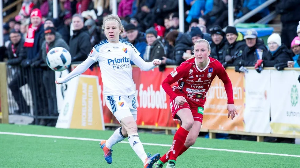 Förlust. Det blev förlust med 1–0 för Piteå och Julia Karlenäs i omstarten av allsvenskan.