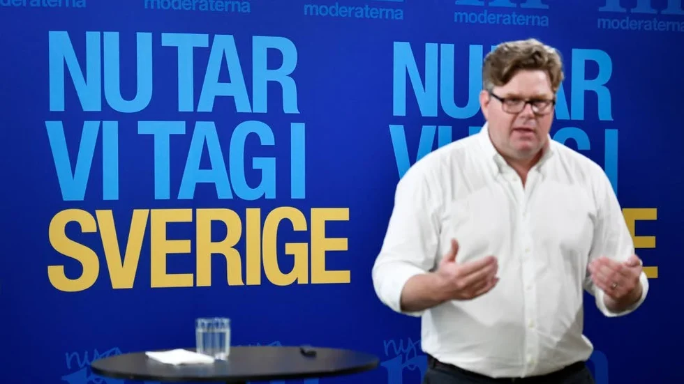 Gunnar Strömmer under gårdagens presskonferens.