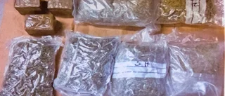 Åtalas för innehav av cannabis