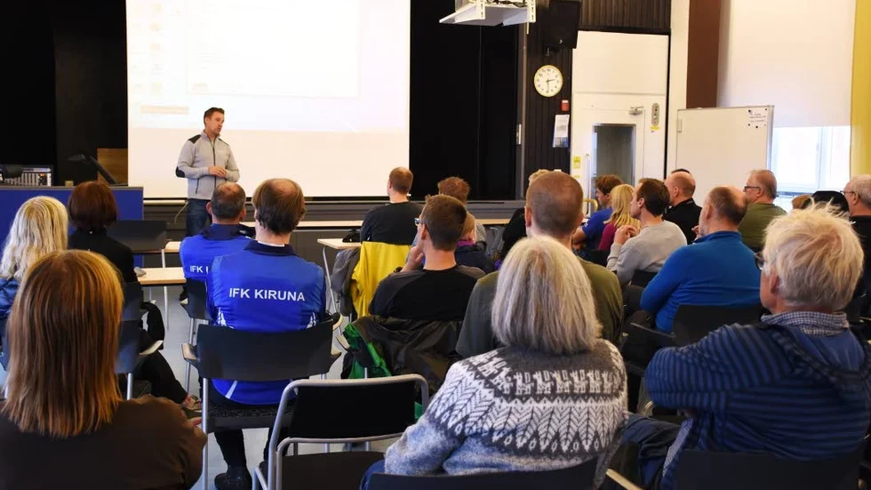 Mot OS. Längdlandslagets vallachef Urban Nilsson höll en föreläsning i Kiruna där han bland annat berättade om förberedelserna inför OS.