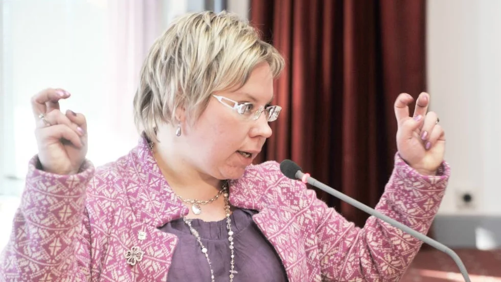 Nytt uppdrag. Linda Ylivainio från Övertorneå har valts in i Centerpartiets partistyrelse.