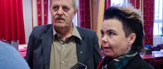 Politiken samlas på färre händer