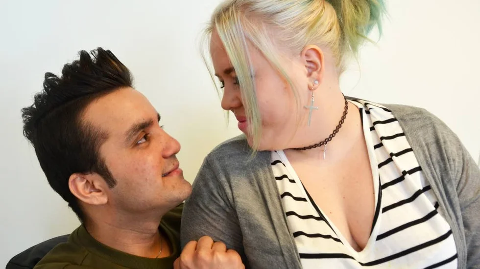 OVISST. Arman Khan och Sofie Andersson berättar att de planerar för ett liv tillsammans. Han ska dock, enligt domstol, utvisas. "Den allmänna situationen i Afghanistan är inte så allvarlig att den i sig ger rätt till uppehållstillstånd" skriver domstolen i beslutet.