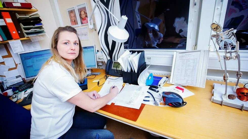 Arg. I sin frustration över Försäkringskassan hårdare bedömning skrev Linda Beckert ett debattinlägg som skapade eko ända in i regeringskansliet.