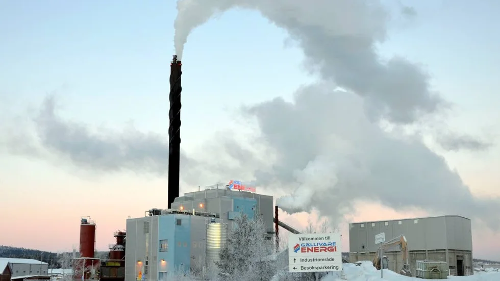 Klart. LKAB och Gällivare Energi AB har kommit överens om 97,9 miljoner kronor i ersättning när elbolaget tvingas bygga en ny fjärrvärmeanläggning i Malmberget.