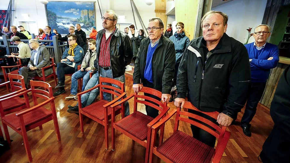 Gamla kommunalråd. Owe Pekkari (i mitten) har varit med och startat ett nytt parti för Socialdemokrater som protesterar mot Arbetarekommunen.