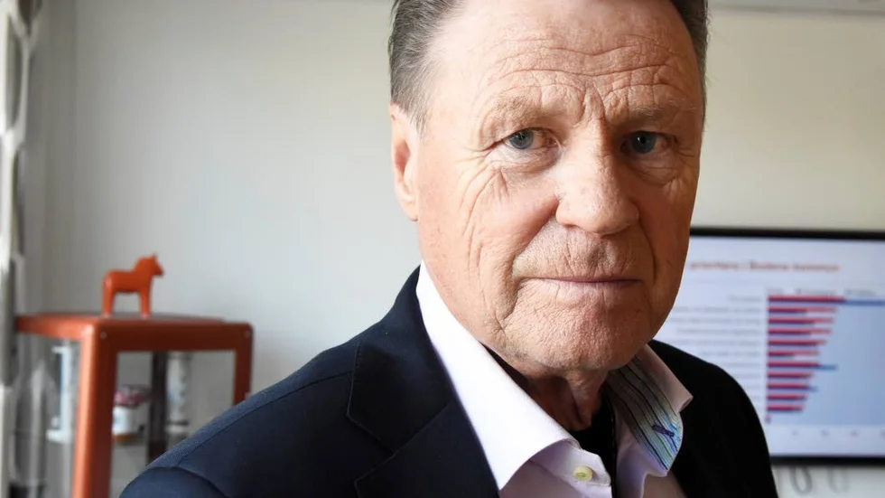 Inge Andersson (S) vägrar ge upp sitt partimedlemsskap. " Jag går inte frivilligt."
