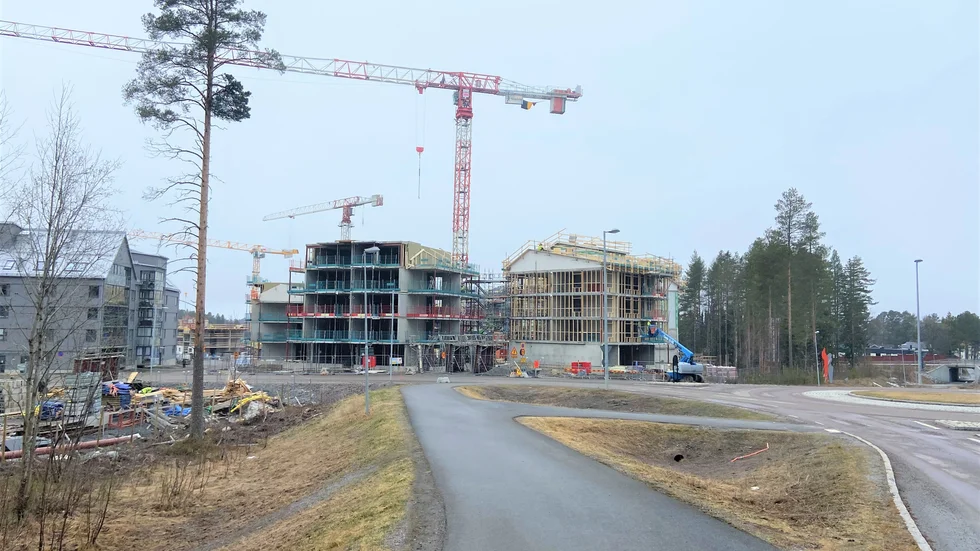 Inbromsning av byggandet spås. Här pågående byggnationer i Kronandalen i Luleå.