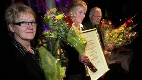 Inga, Karin och Yngve Andersson, Ryftes grönsaker AB, fick priset ur landshövding Nylanders minnesfond.