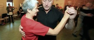 Buskspel och dans  under "after helg"