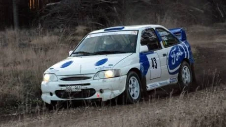 SS 1. Stefan Peen Pettersson har haft otur på Rally Gotland. I går gick det dock bra. Han körde i mål med sjätte bästa tid efter specialsträcka 1 på P18-området.Foto: INGRID NORRBY