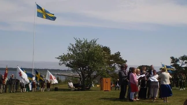 Så här såg det ut för några år sedan när man firade Nationaldagen vid Marinmuseet i Fårösund i KA3 kamratförenings regi. Foto: Rutger Bandholz