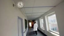 Tidsfråga? Hälso- och sjukvårdsförvaltningen har som ett sparförslag att privatisera hela Visby lasarett. Oppositionen är kritisk till såväl förslaget som det faktum att man inte fått beskedet om att en sådan idé finns.