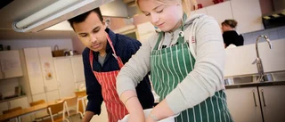 I köket får eleverna kunskaper för livet